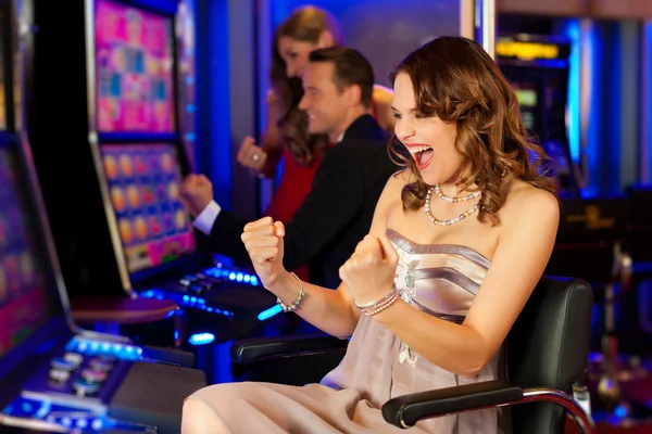 Tips Mengelola Bankroll Saat Bermain Slot Online